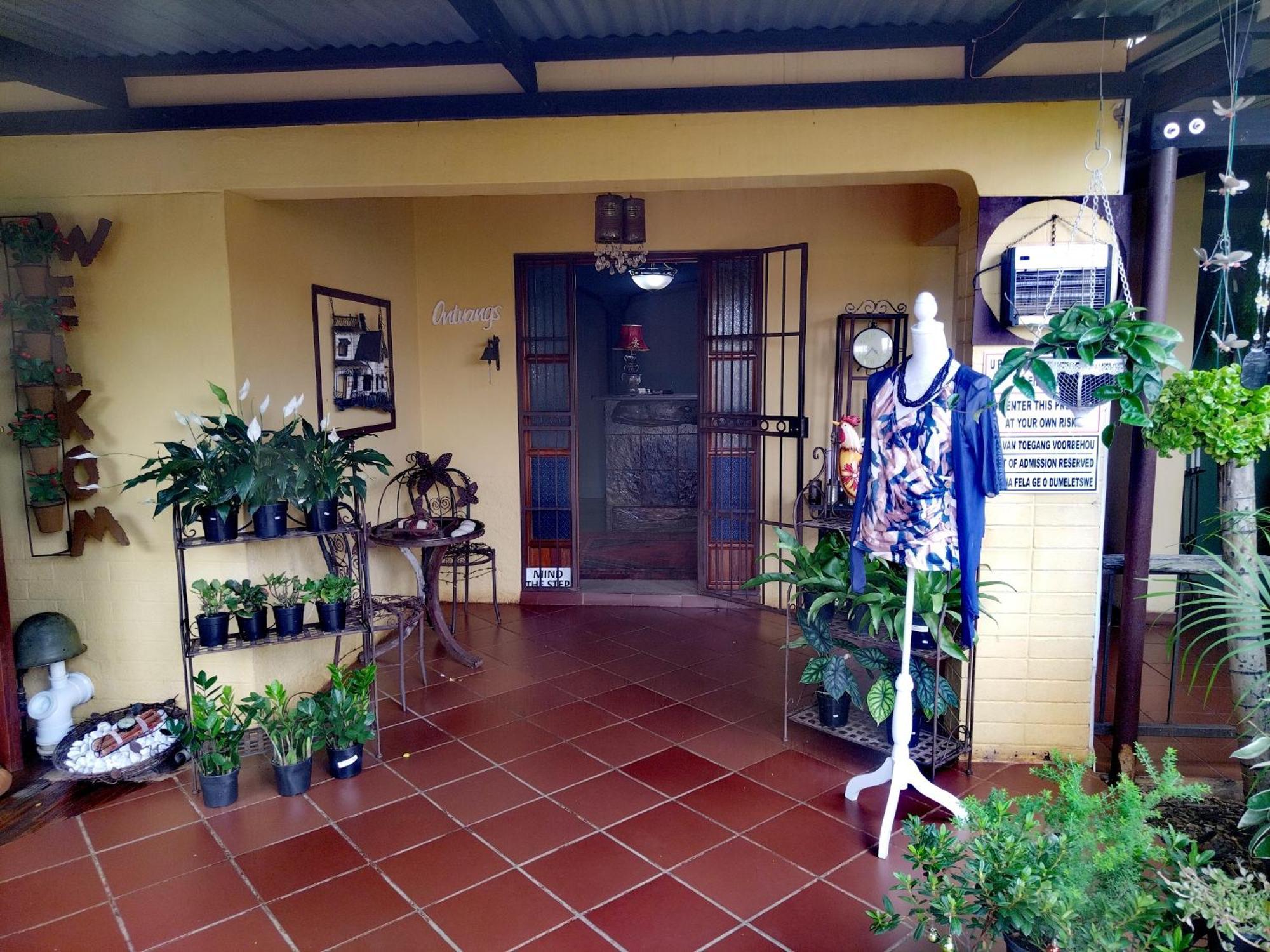Africas Eden Guesthouse Mookgophong Eksteriør bilde