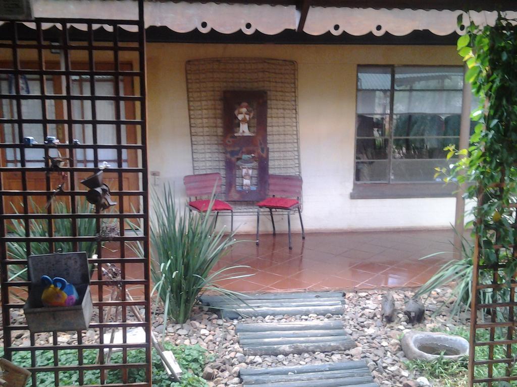 Africas Eden Guesthouse Mookgophong Eksteriør bilde
